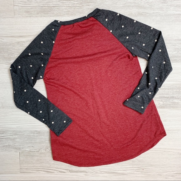 Viamor Long Sleeve Raglan Tee - Picture 2 of 3